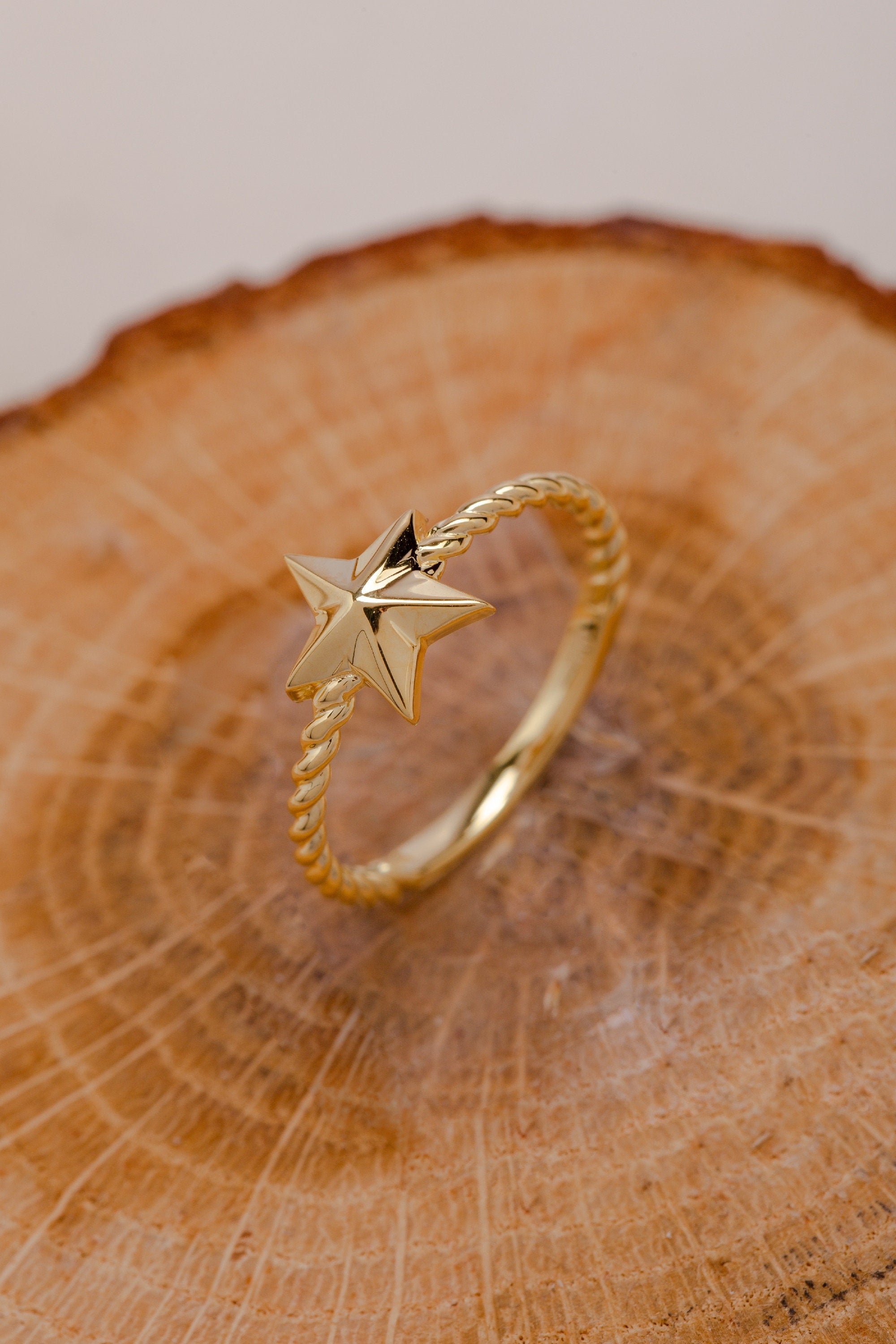 10K Yellow Gold Stunning Star Shaped Ring- Celestial Jewelry, Stellar Design- Perfect Gift for Girlfriend, Women, Sparkling Star-Shaped Ring